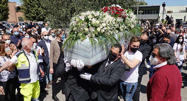 funerali di Luana D'Orazio