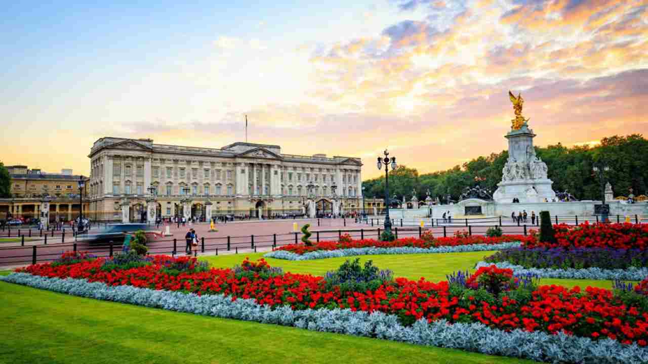 Buckingham Palace 