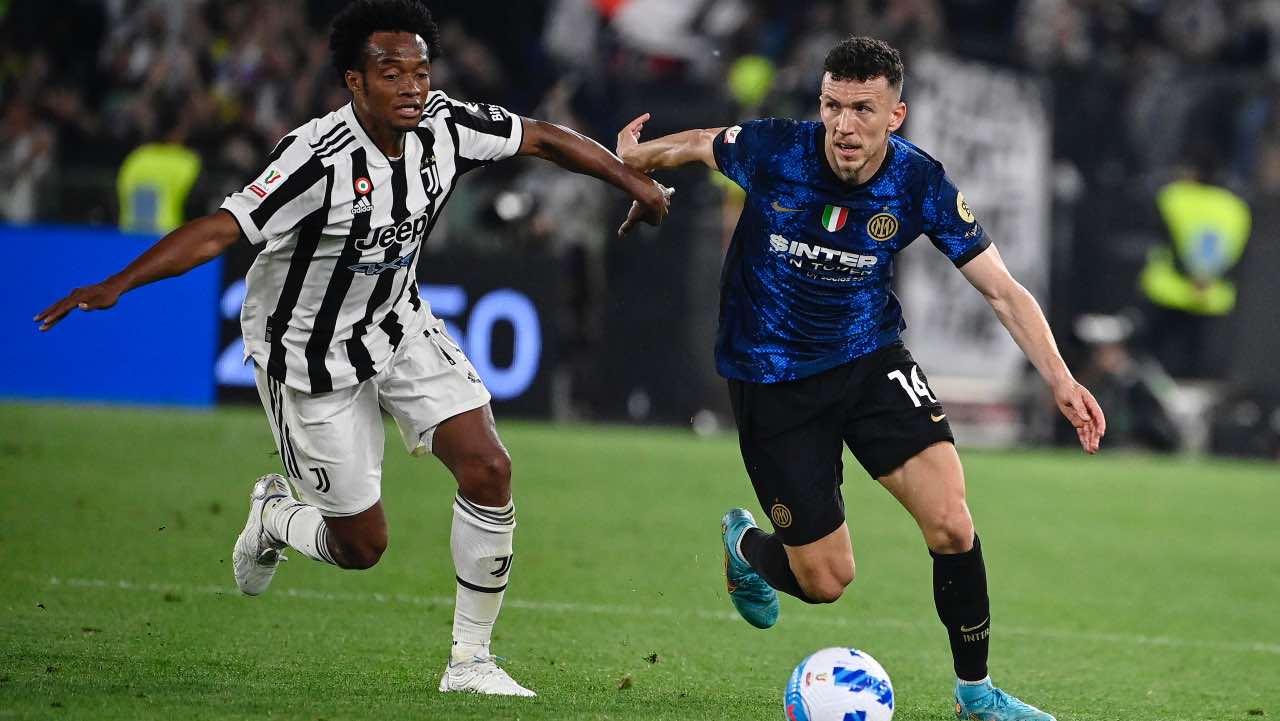 Cuadrado e Perisic