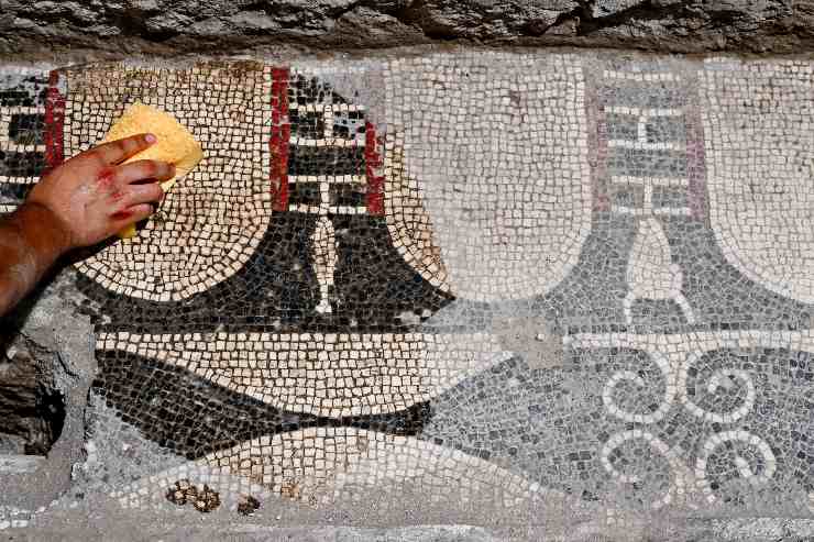 La pavimentazione scoperta a Pompei