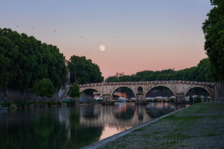 Luna Ponte Sisto