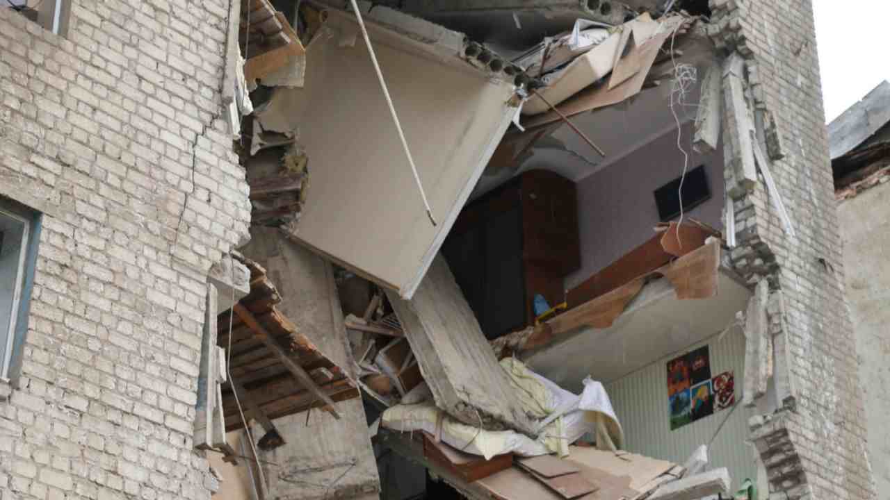 Guerra in Ucraina: colpito condominio