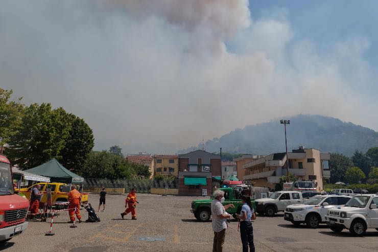 Incendio in Versilia