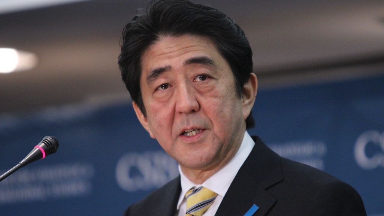 L'ex premier giapponese Shinzo Abe