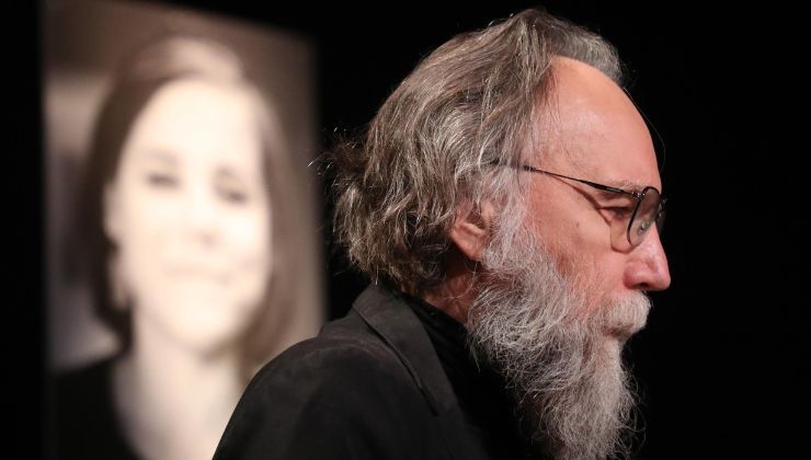 Alexsandr Dugin al funerale di Darya Dugina