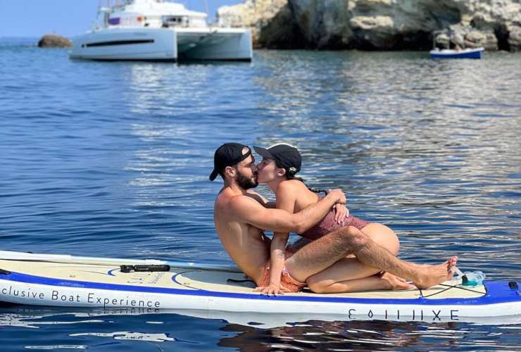 Aurora e il fidanzato in vacanza