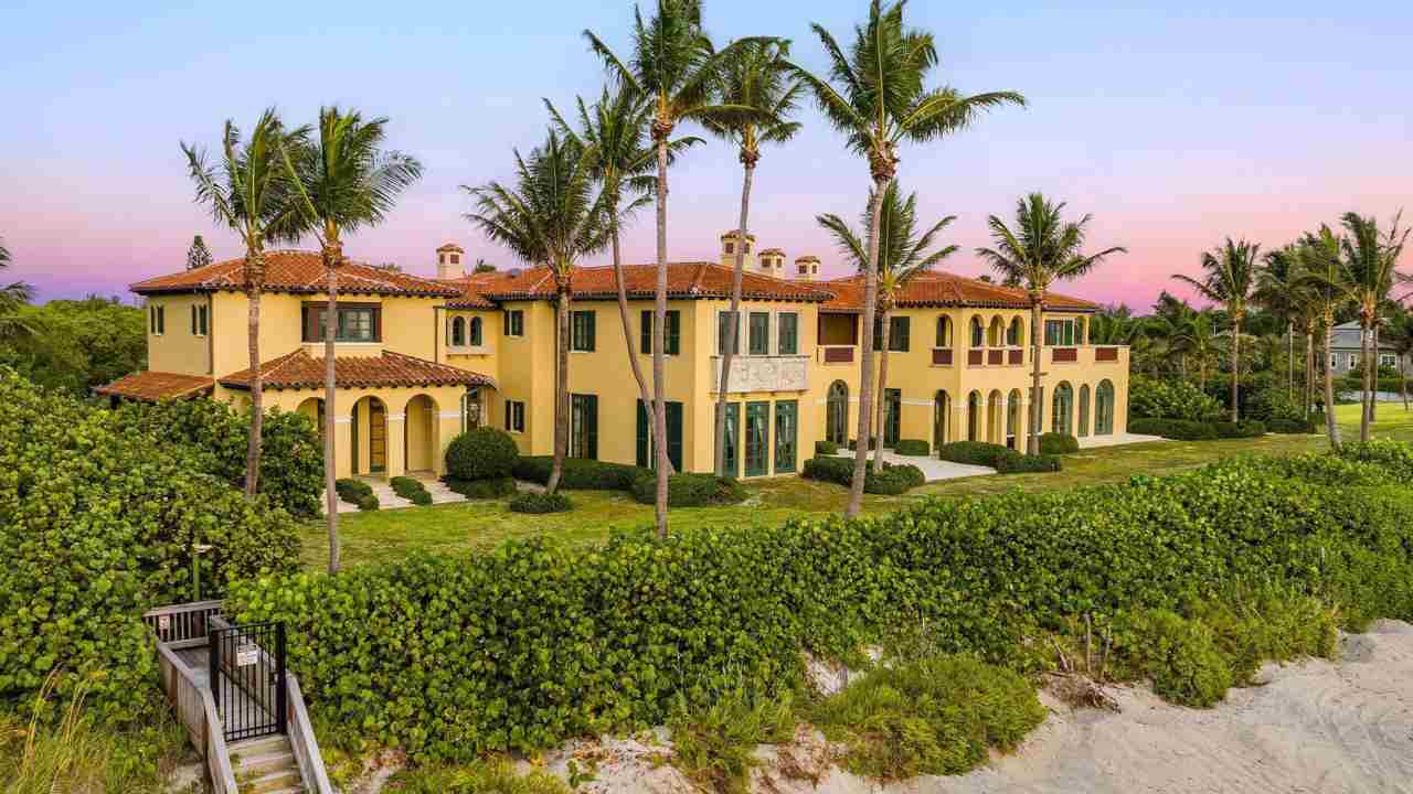 La casa di Larry Ellison en Palm Beach (foto della agenzia immobiliaria Douglas Elliman)