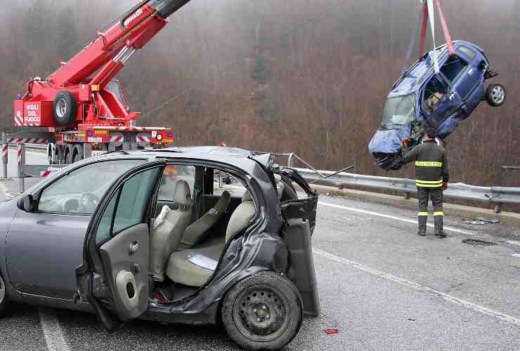 Scontro tra due auto