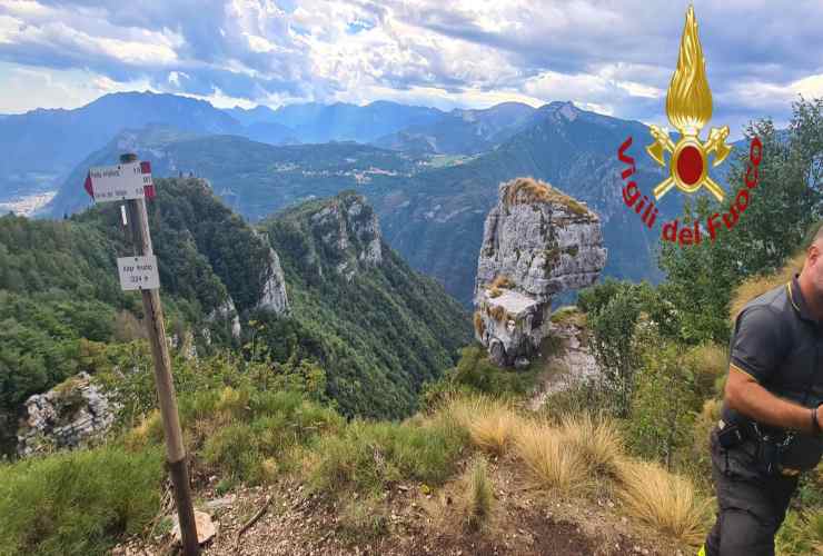 Vigili del fuoco sullo sperone di Altar Knotto