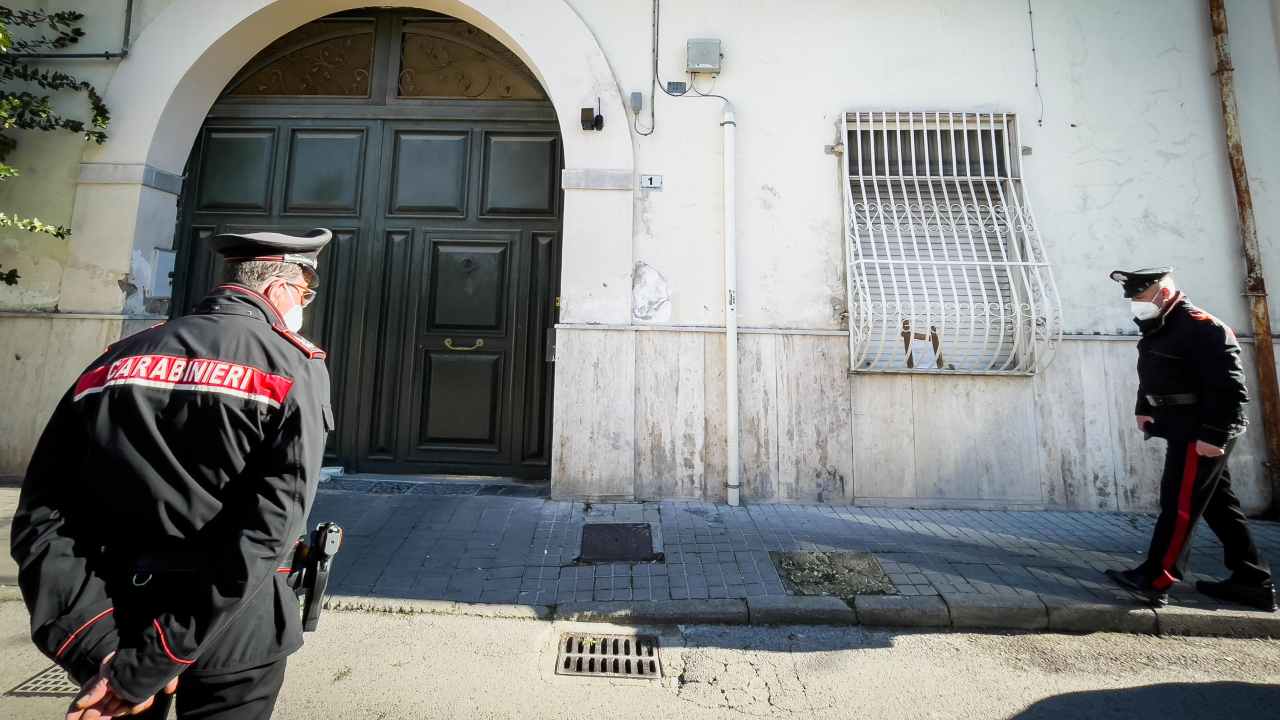 Roma, carabinieri in azione