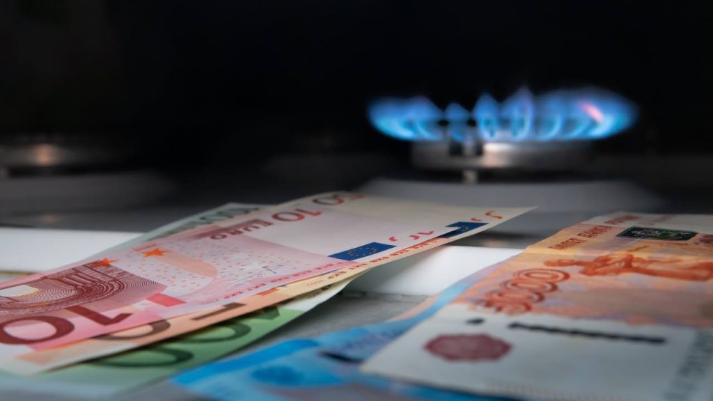Caro Bollette 9 Milioni Di Italiani A Rischio povert Energetica 