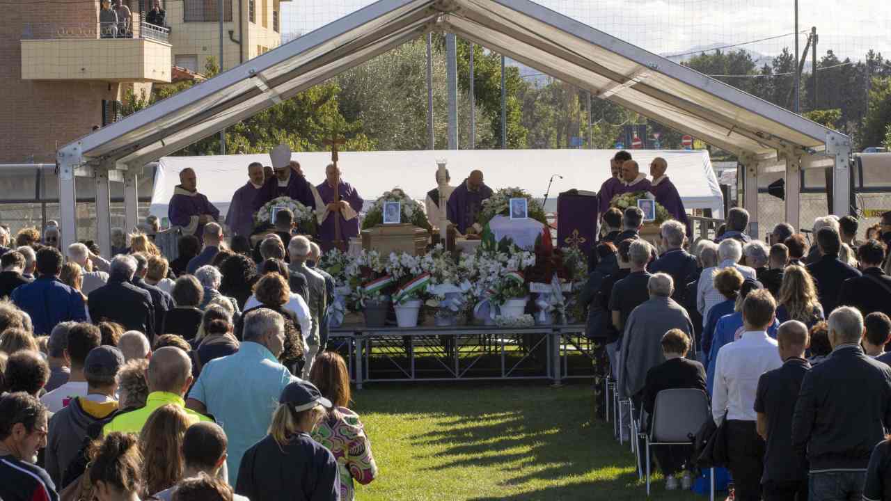 Funerali a Pianello di Ostra