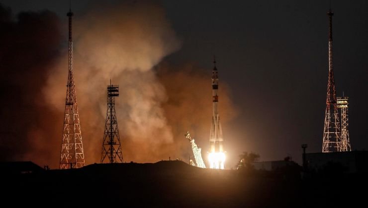 Partenza del razzo Soyuz