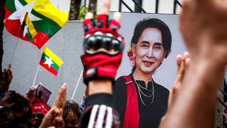 Protesta per la libertà di Aung San Suu Kyi