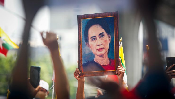 Proteste per Aung San Suu Kyi