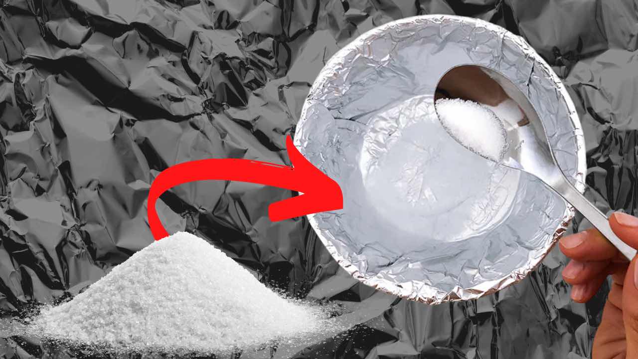 Sale e carta stagnola