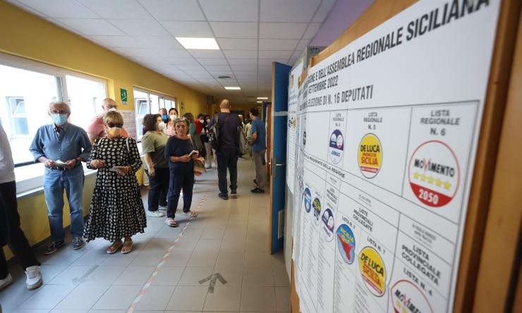 Seggio elettorale in Sicilia