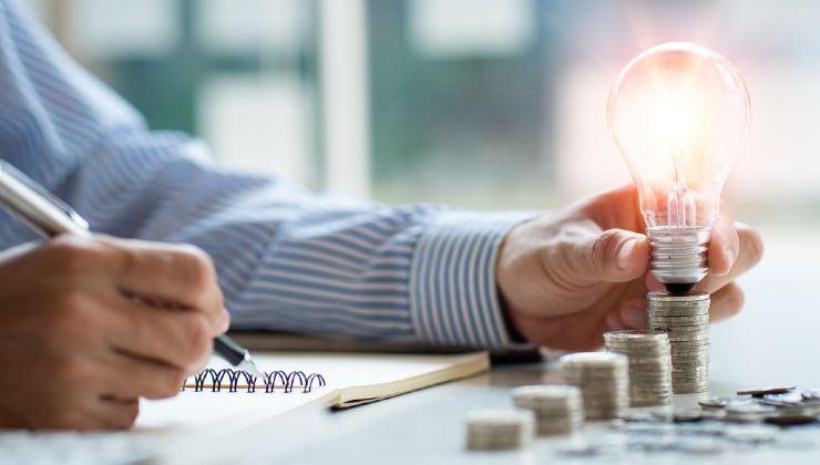 Bonus bollette 700 euro 