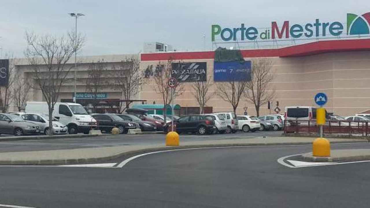 centro commerciale le porte di mestre