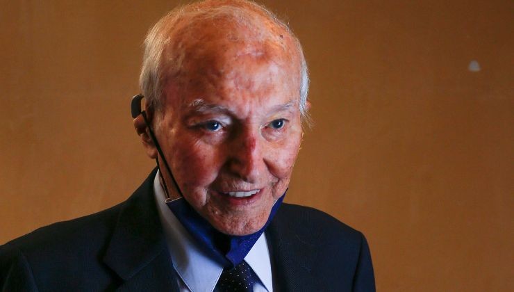 Piero Angela sorride 