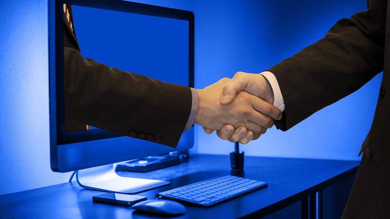 Stretta di mano imprenditori