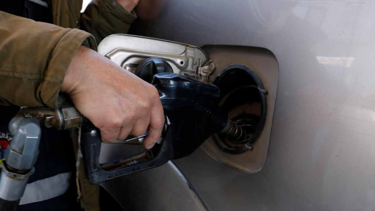 Aumento costo della benzina