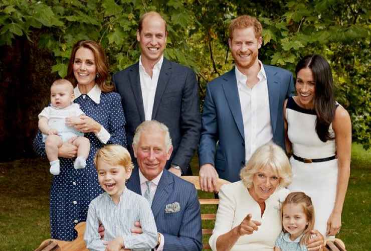 Camilla con la famiglia allargata