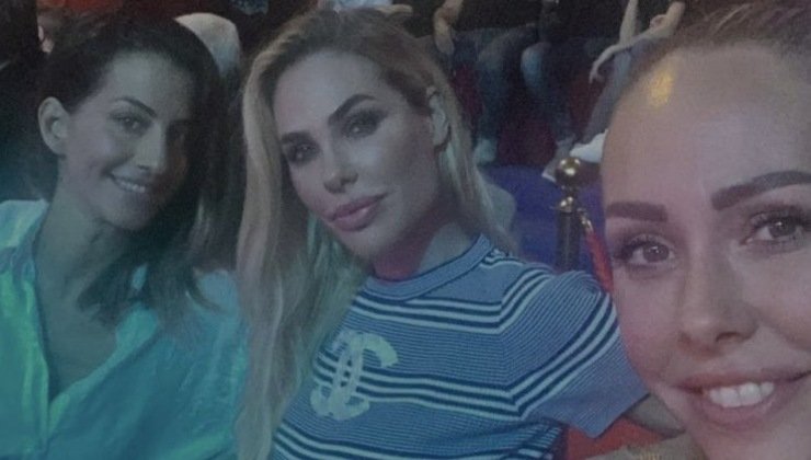 Ilary Blasi al circo