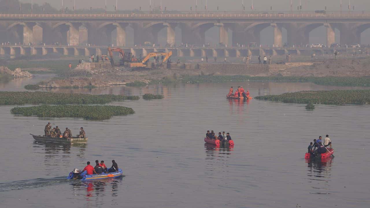 Operazioni di salvataggio a Morbi