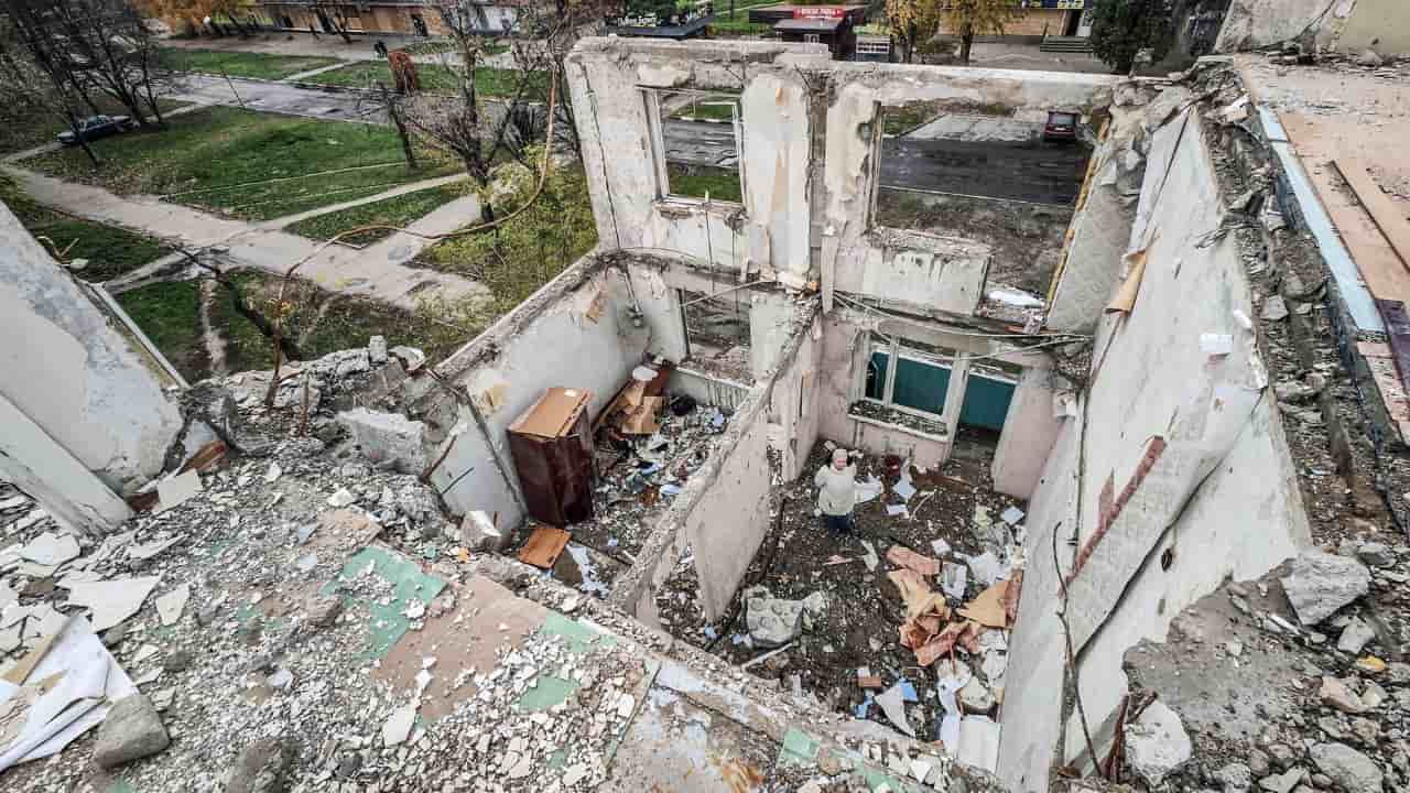 Palazzo bombardato dai russi in Ucraina