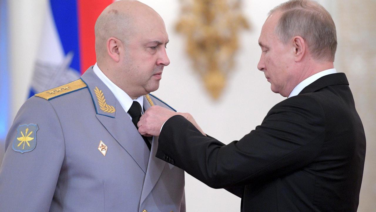 Sergei Surovikin e Putin 