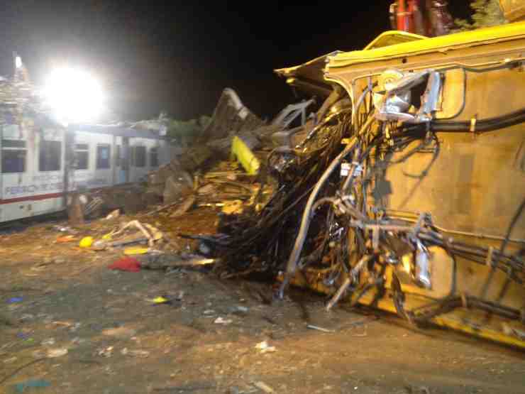 Treno distrutto