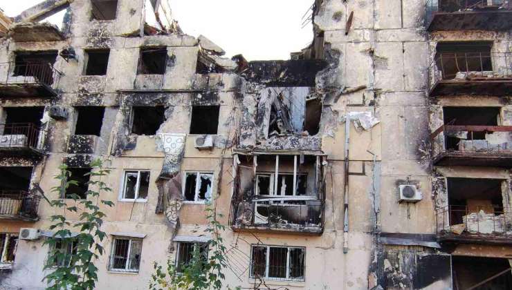 Ucraina edifici civili colpiti da missili