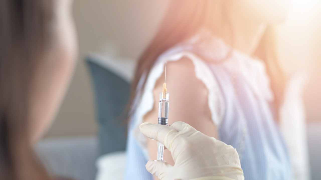 Vaccini ad adolescenti