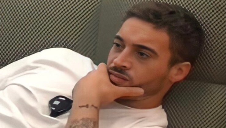 Antonino Spinalbese e il bacio al Gf Vip