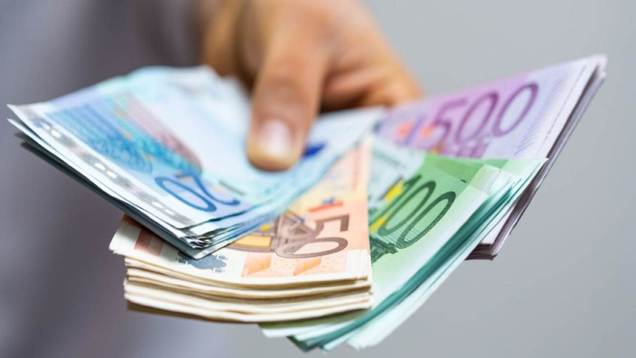 bonus 500 euro rincari bollette