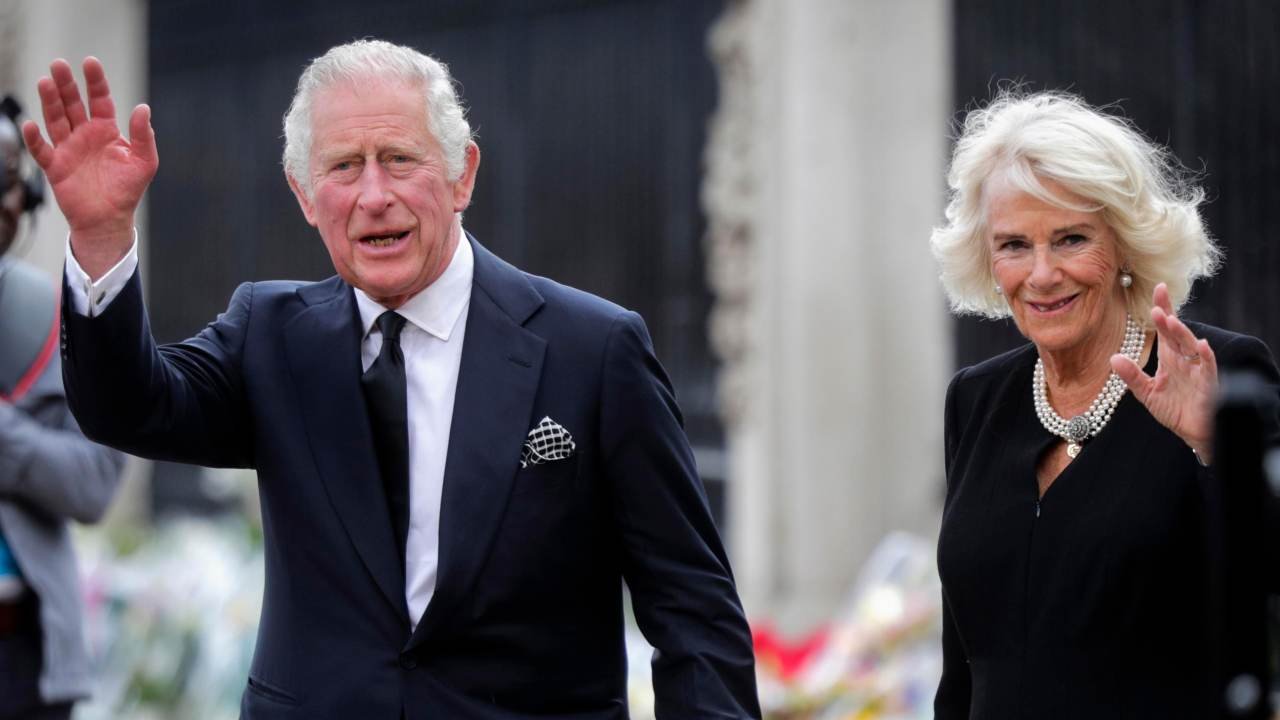 Camilla lascia Carlo