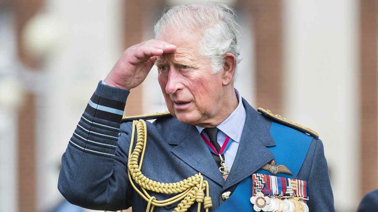 Re Carlo III: ecco com'era in passato con la barba