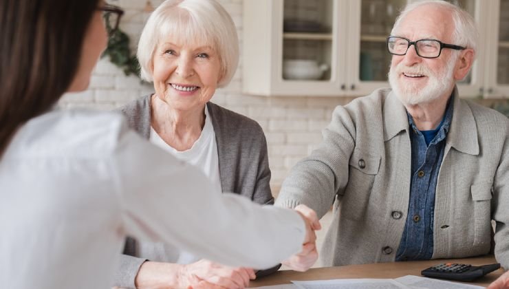 Pensionati ricevono il bonus 