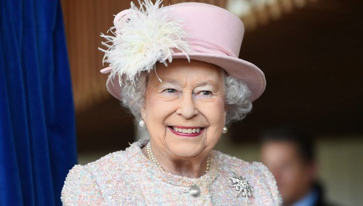 Regina Elisabetta II: il messaggio a William scritto in passato