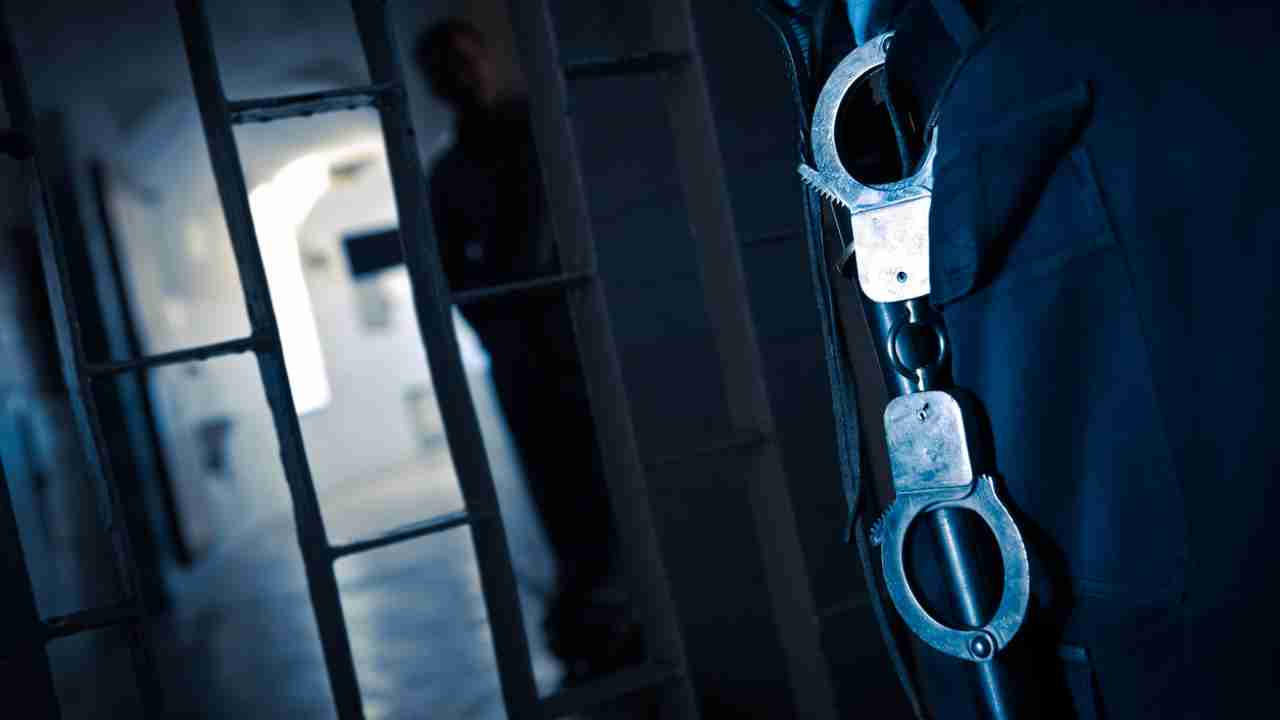 Agenti Polizia Penitenziaria