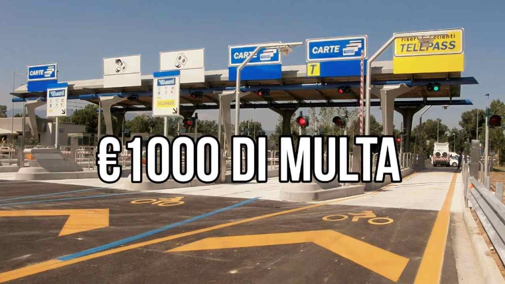 1.000€ di multa a chi compie questo comunissimo gesto al casello ...