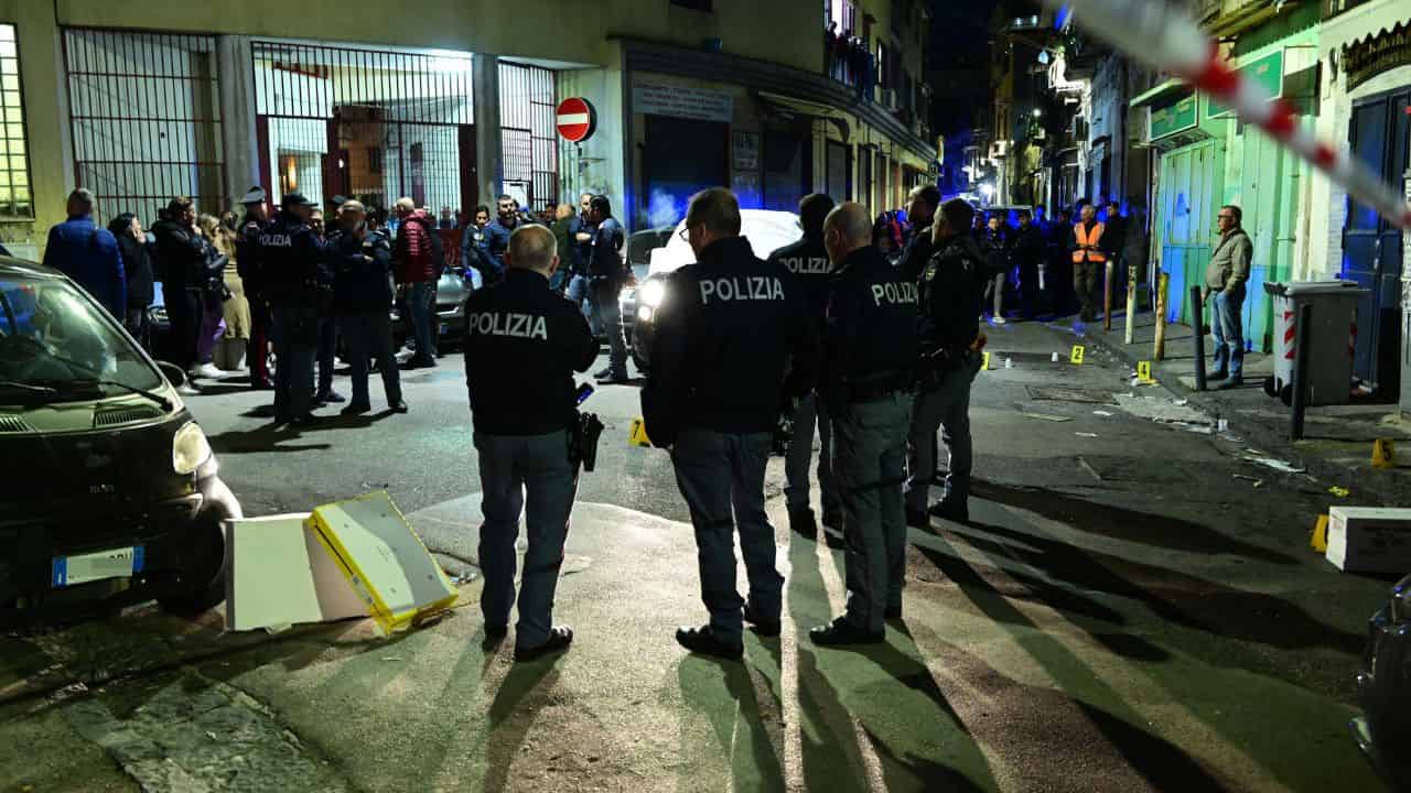 La polizia sul luogo del delitto