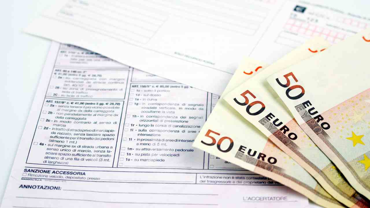 Multe salatissime in auto