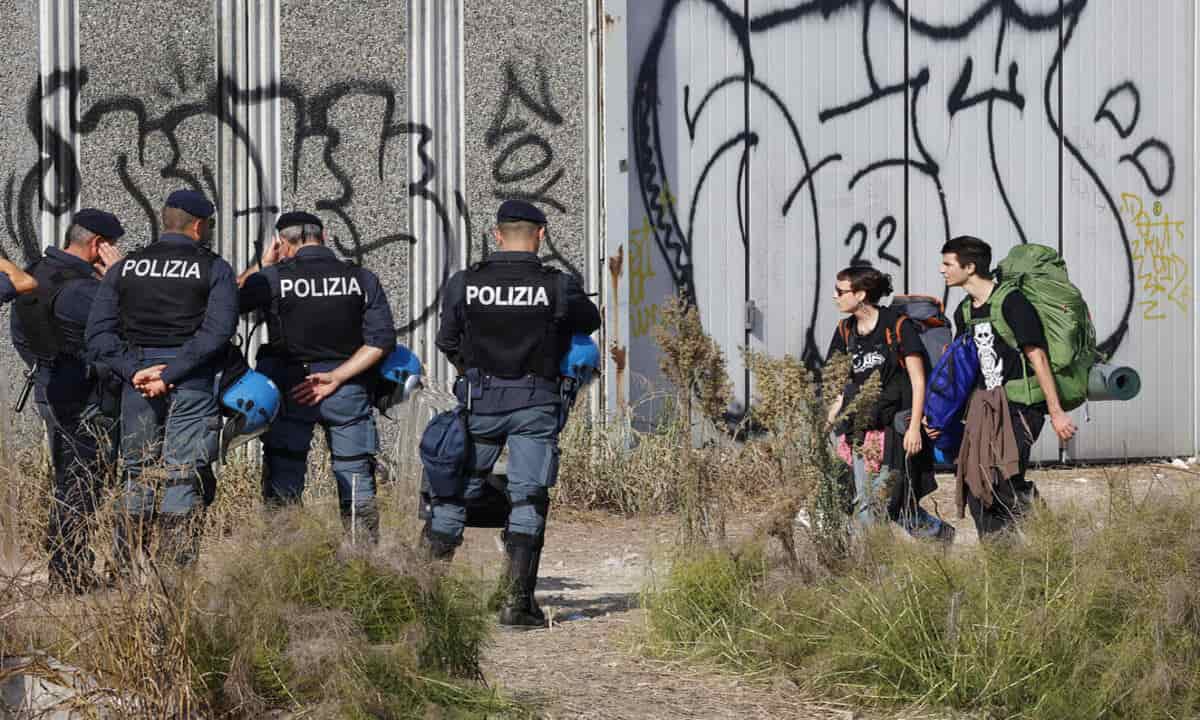 Polizia ferma un rave party