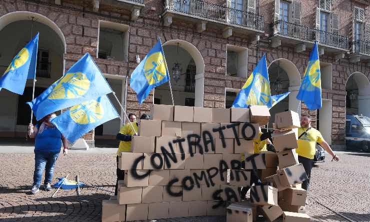 Protesta infermieri e operatori sanitari
