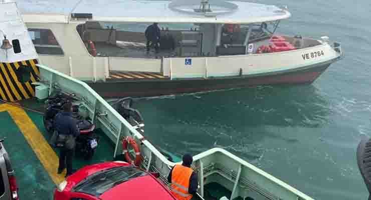 Scontro tra vaporetto e ferry boat a Venezia