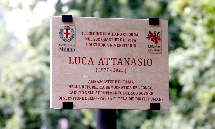 Targa in memoria di Luca Attanasio