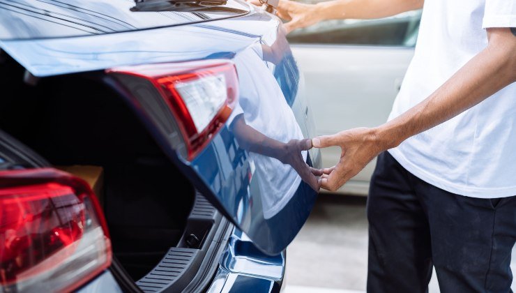 Codice della strada: ecco cosa non bisogna mai far trovare nel bagagliaio
