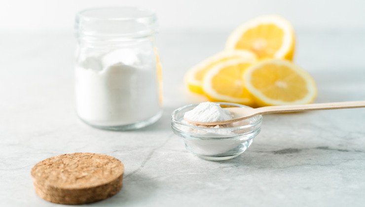 bicarbonato con limone